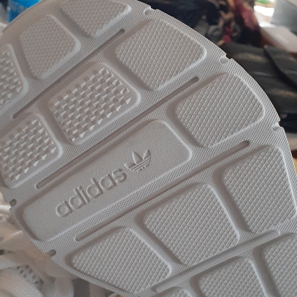 #52❤️ NEW ADIDAS SWIFT RUN X SHOES - Picture 9 of 11